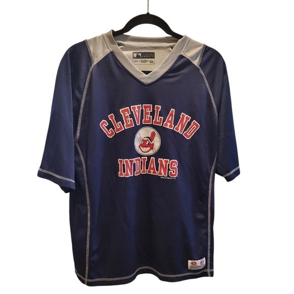 Cleveland Indians Wahoo V Neck True Fan Shirt Size Medium - Picture 1 of 6